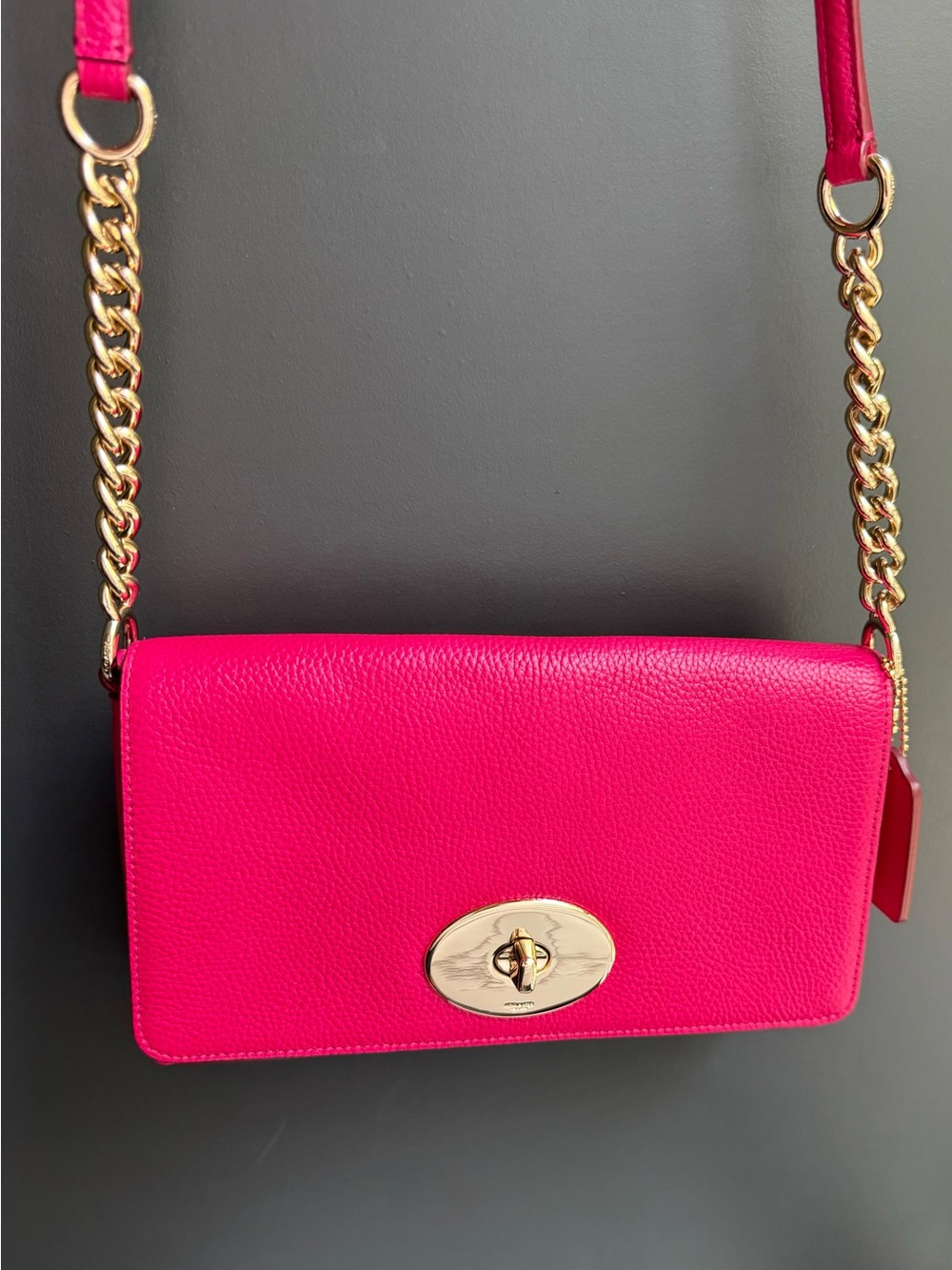 Coach Crosstown Crossbody Fuchsia
Pink Pebbled Leather Bag 53083